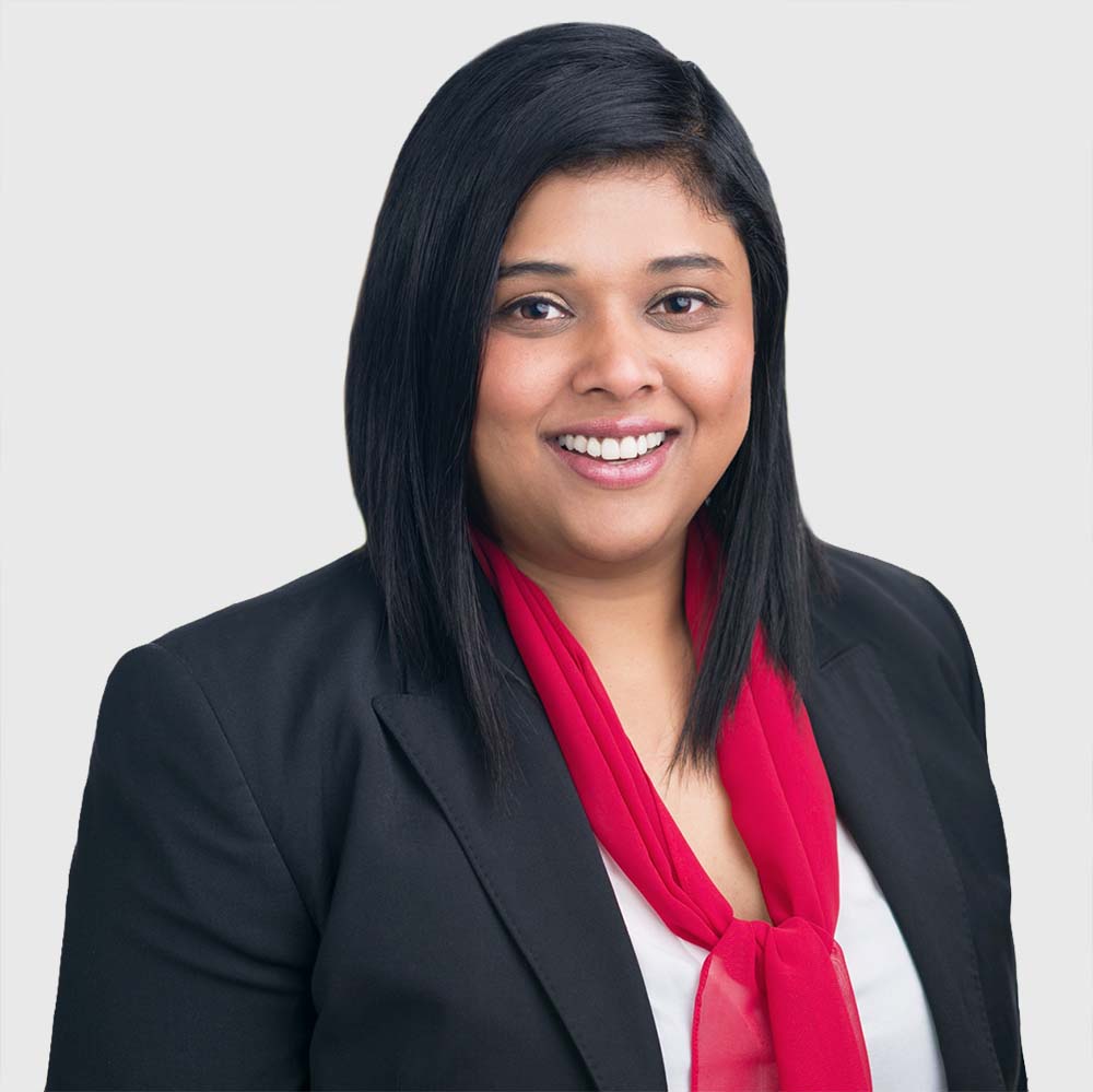 Priya Ravi, Broker