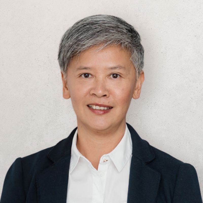 Thuy Nguyen, Finance Broker