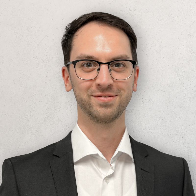 Portrait photo of UFinancial Broker Federico Crestale